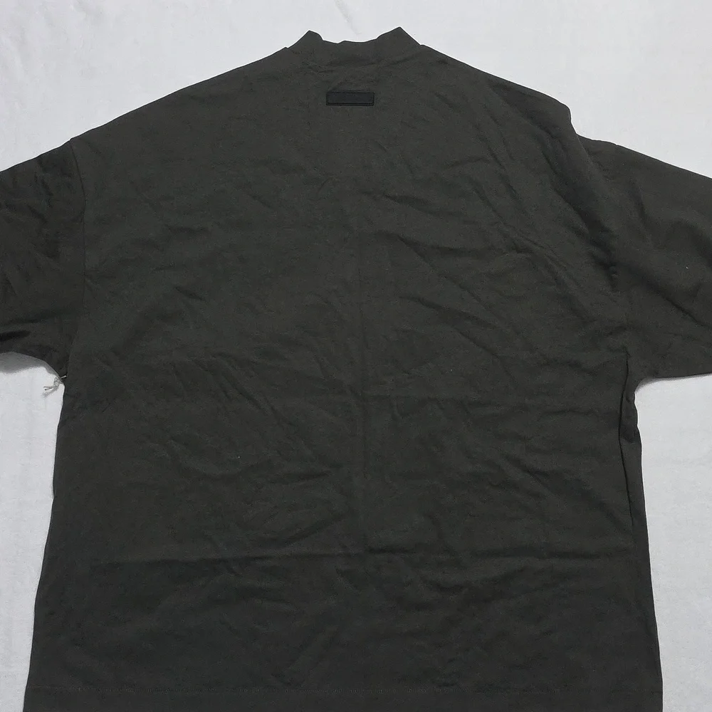 NWT FEAR OF GOD ESSENTIALS V-Neck T-shirt Ink Sz L - Picture 3 of 11